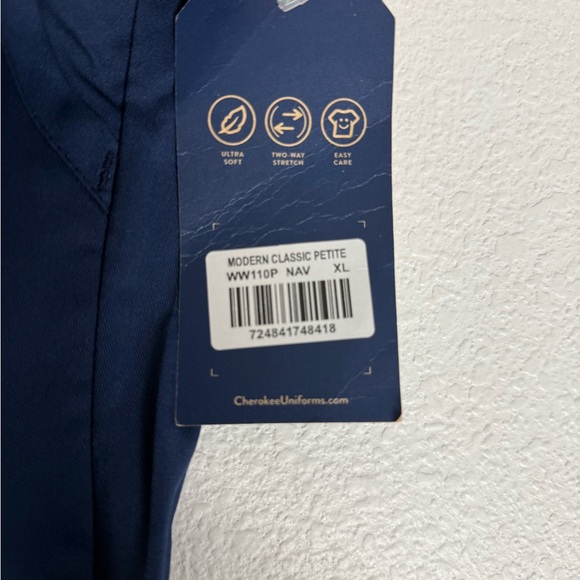 Cherokee Revolution Workwear in Deep Blue - Picture 3 of 6